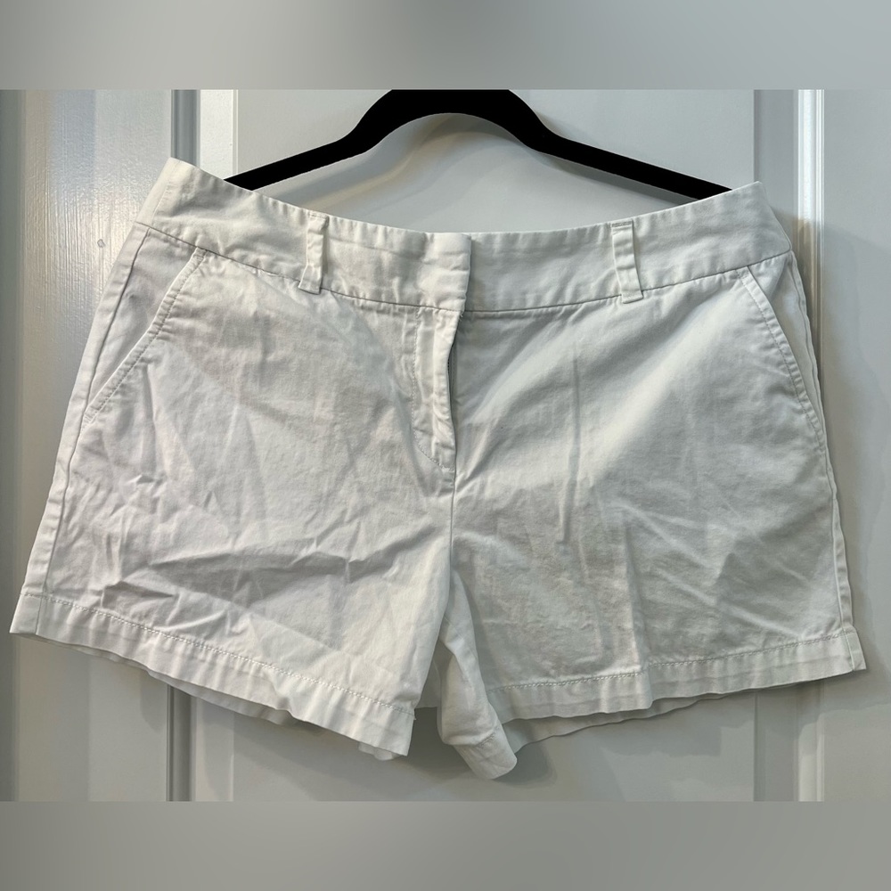 LOFT 4” Shorts in White, Size 8